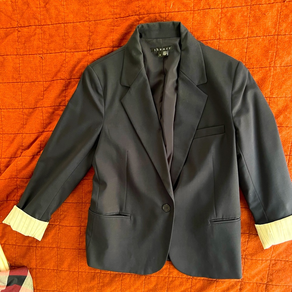 Theory navy blazer in great condition